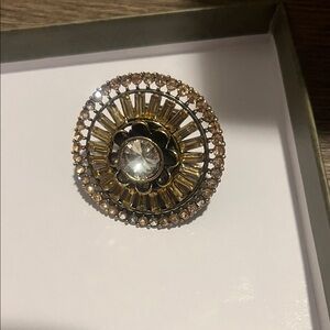 Vintage-Inspired Gold and Black Brooch